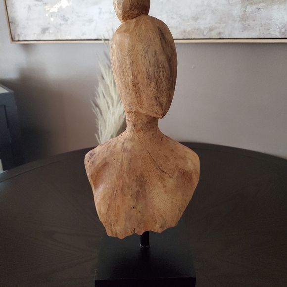 Statue